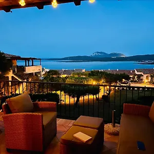  Aparthotel Ladunia - Terrace, Swimming Pool, Sea View Italia